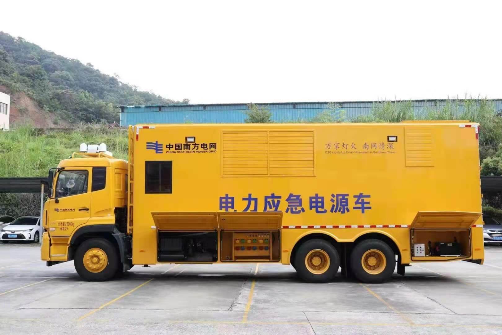 桑日安康大型柴油发电机发电车UPS电源出租租赁